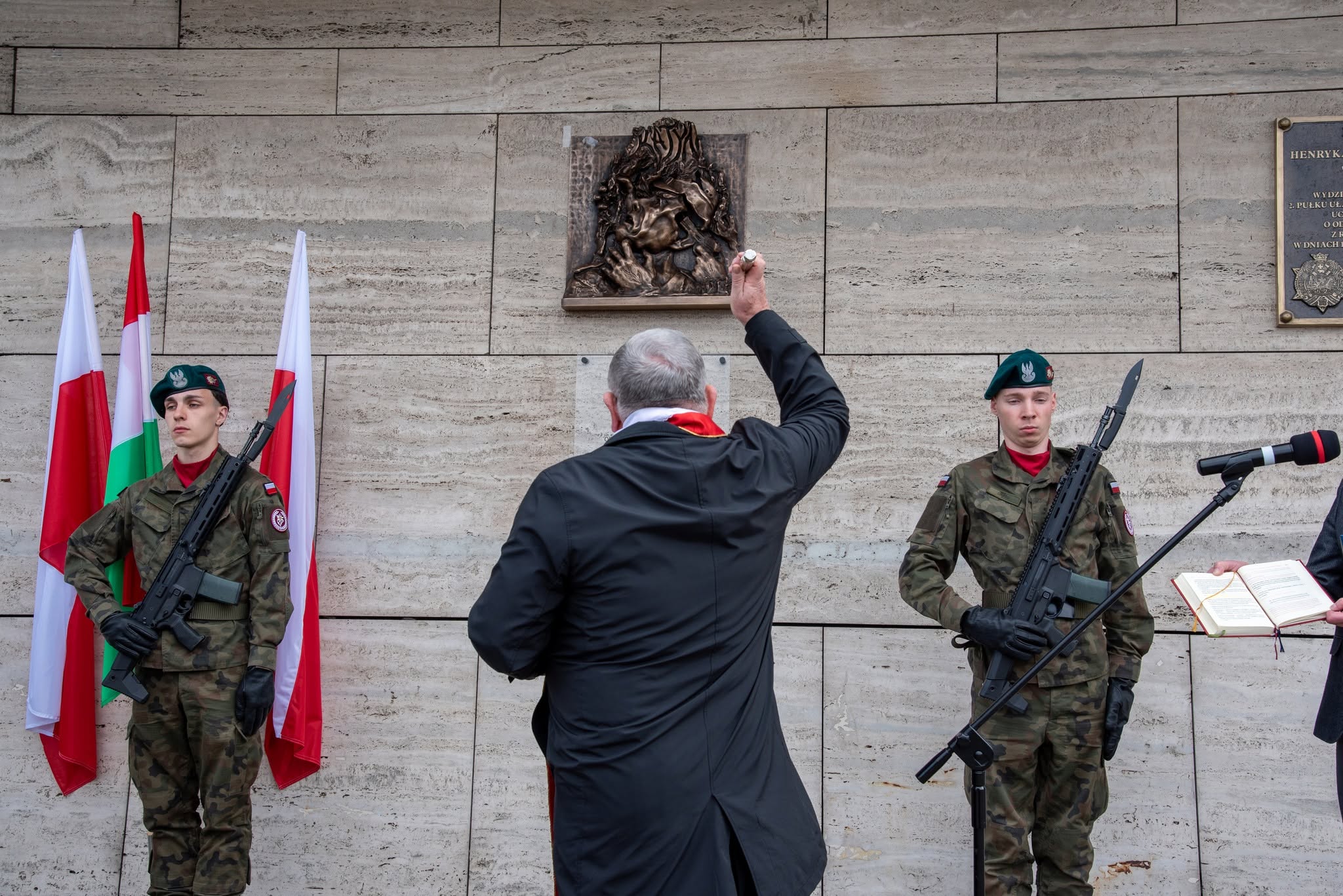 2026 – Odsłonięcie tablicy pamiątkowej Emanuela Korompaya w Przemyślu